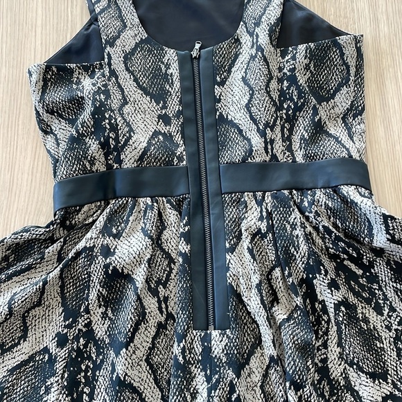 Jay Godfrey snake print dress size 6 - Picture 6 of 9